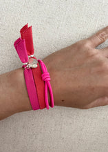 Load image into Gallery viewer, Signature Bracelet Rose Pink