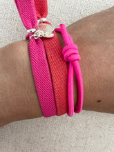Load image into Gallery viewer, Signature Bracelet Rose Pink