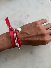 Load image into Gallery viewer, KNOT BRACELET LIGHT PINK