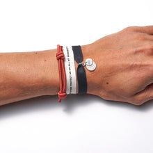 Load image into Gallery viewer, KNOT BRACELET RED