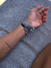 Load image into Gallery viewer, KNOT BRACELET BLACK